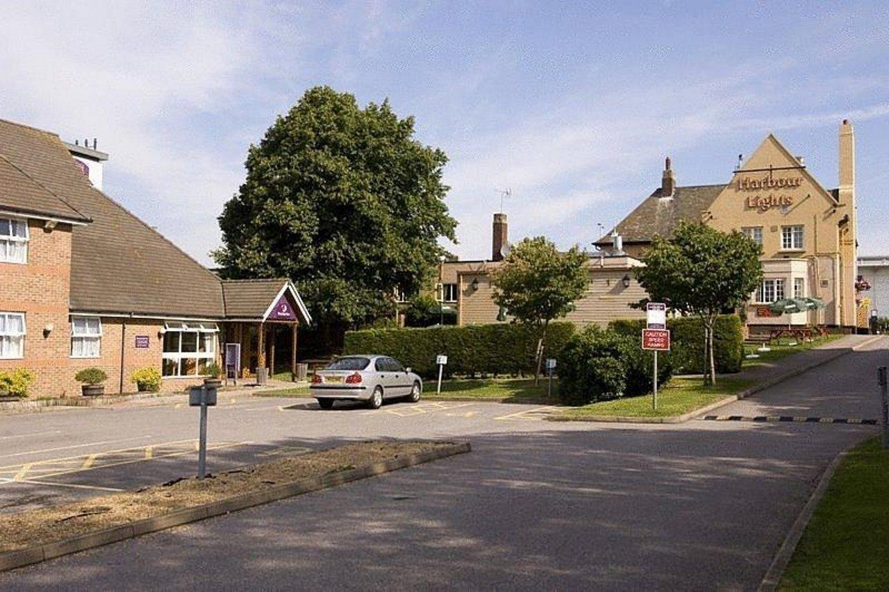 Premier Inn Portsmouth North Harbour Екстер'єр фото