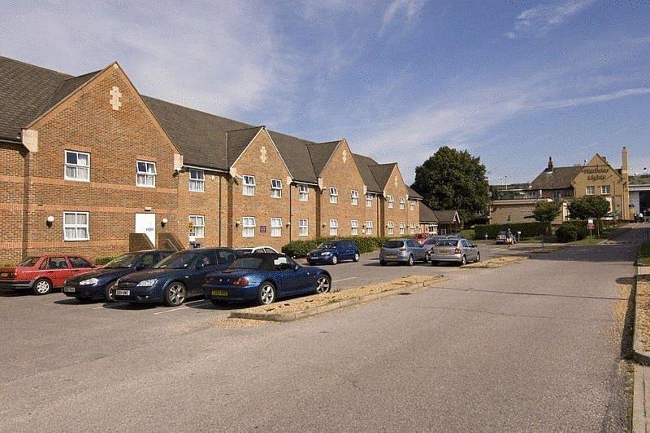 Premier Inn Portsmouth North Harbour Екстер'єр фото
